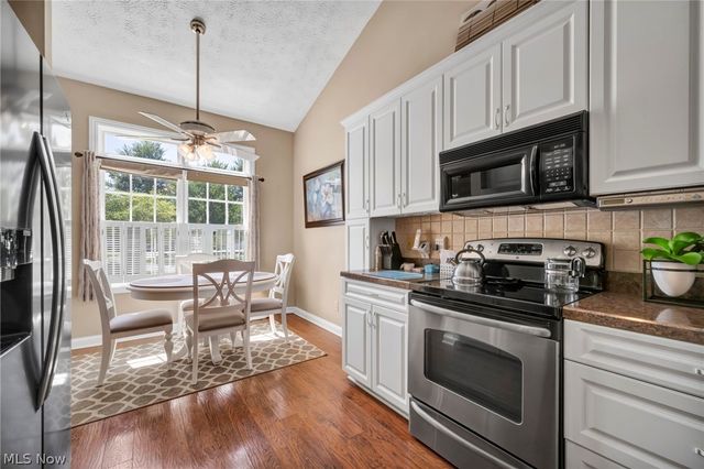11211 Cinnamon Boulevard, North Royalton, OH 44133