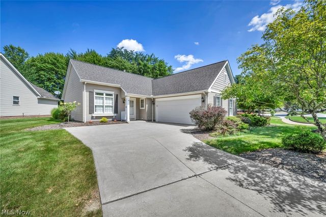 11211 Cinnamon Boulevard, North Royalton, OH 44133