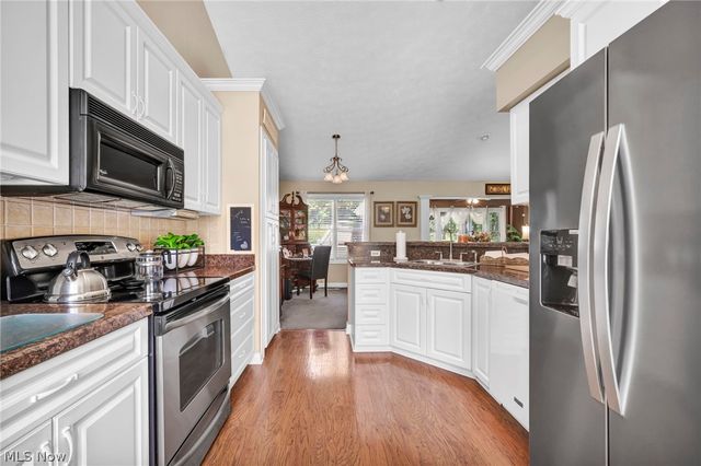 11211 Cinnamon Boulevard, North Royalton, OH 44133