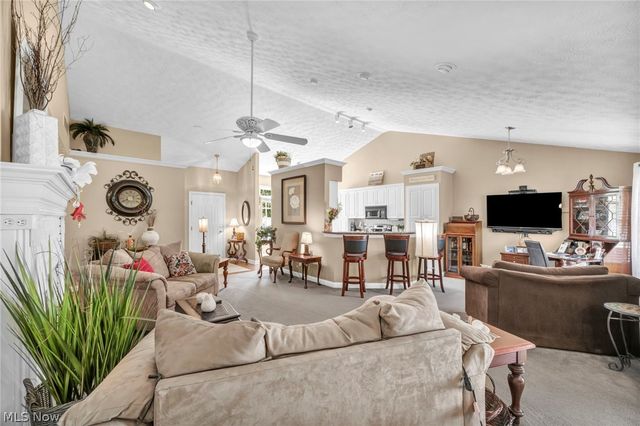 11211 Cinnamon Boulevard, North Royalton, OH 44133