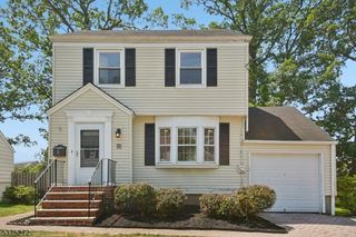 55 Amherst Pl, Livingston Twp., NJ 07039