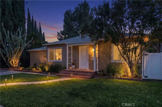 17008 Hartland St, Lake Balboa, CA 91406