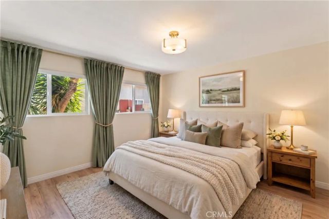 17008 Hartland St, Lake Balboa, CA 91406