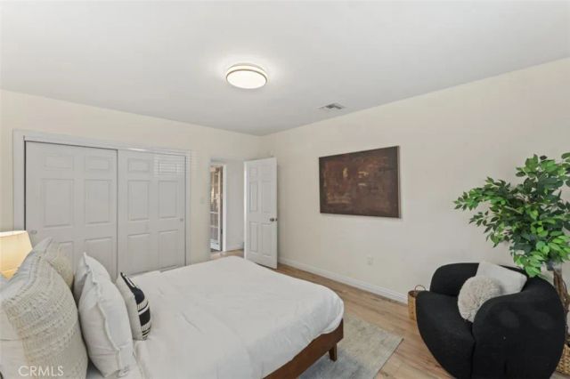 17008 Hartland St, Lake Balboa, CA 91406