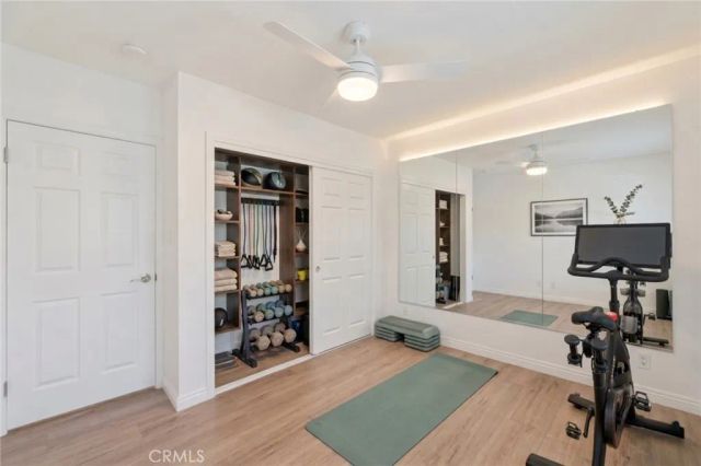 17008 Hartland St, Lake Balboa, CA 91406