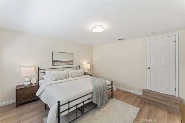 17008 Hartland St, Lake Balboa, CA 91406