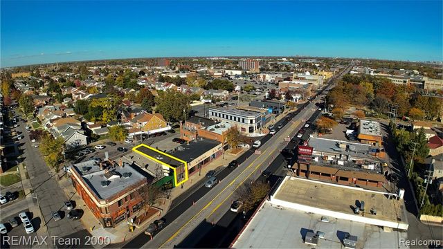 13928 Michigan Avenue, Dearborn, MI 48126