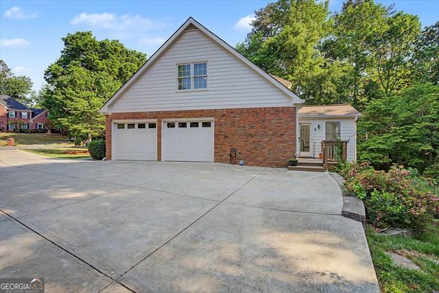 4812 Fernie Court NE, Marietta, GA 30068