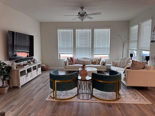 266 Sugar Cane RD, Buda, TX 78610