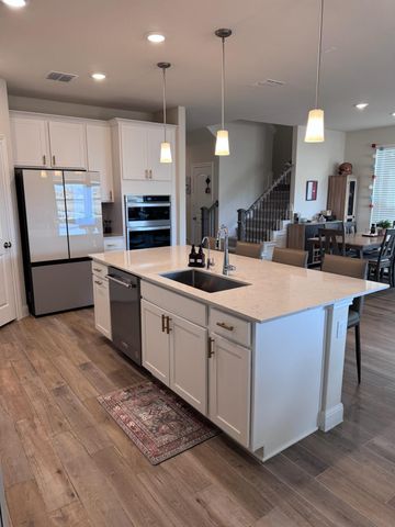 266 Sugar Cane RD, Buda, TX 78610