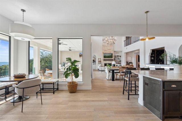 204 Ringtail Stream DR, Lakeway, TX 78738