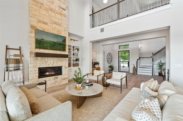 204 Ringtail Stream DR, Lakeway, TX 78738