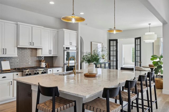 204 Ringtail Stream DR, Lakeway, TX 78738