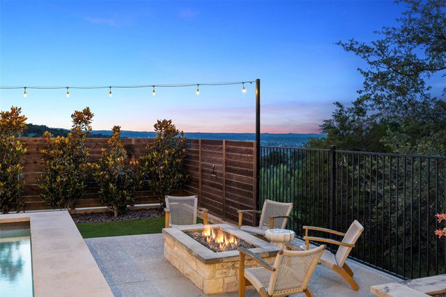 204 Ringtail Stream DR, Lakeway, TX 78738