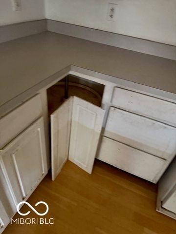 5401 Chestnut Woods Drive, Indianapolis, IN 46224