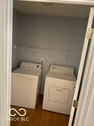 5401 Chestnut Woods Drive, Indianapolis, IN 46224