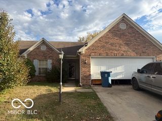 5401 Chestnut Woods Drive, Indianapolis, IN 46224