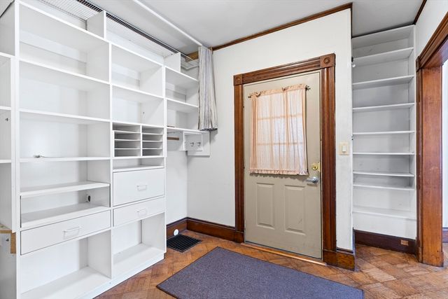 10 Alcott St, Boston, MA 02134