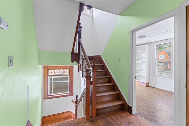 10 Alcott St, Boston, MA 02134
