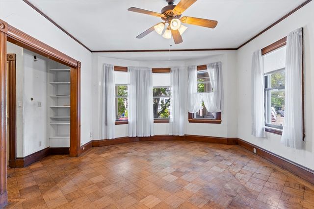 10 Alcott St, Boston, MA 02134