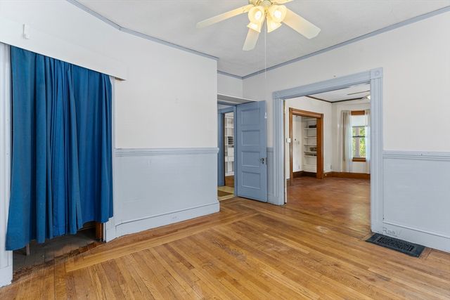 10 Alcott St, Boston, MA 02134