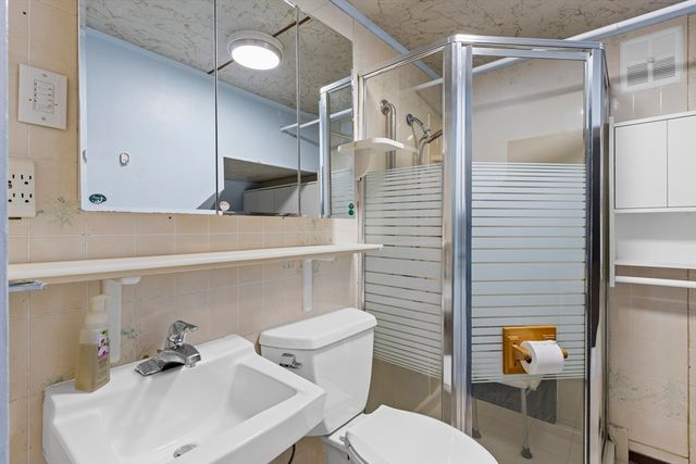 10 Alcott St, Boston, MA 02134