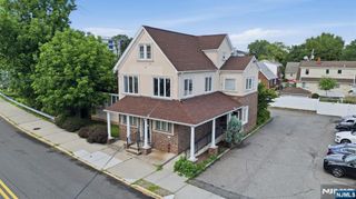 15 Wallington Avenue, Wallington, NJ 07057
