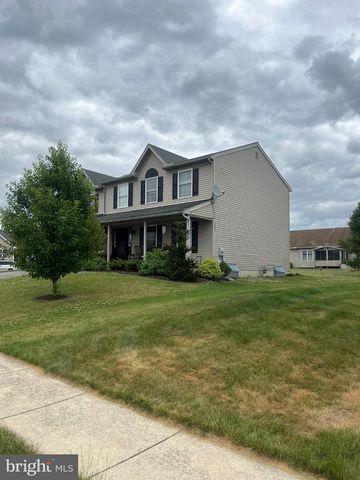 4 OSWEGO LN, Reading, PA 19605