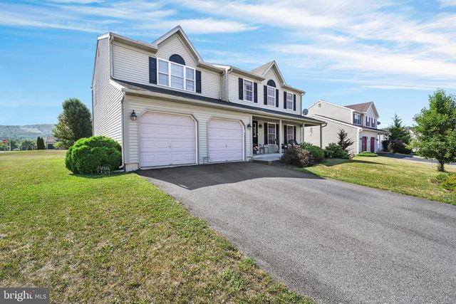 4 OSWEGO LN, Reading, PA 19605