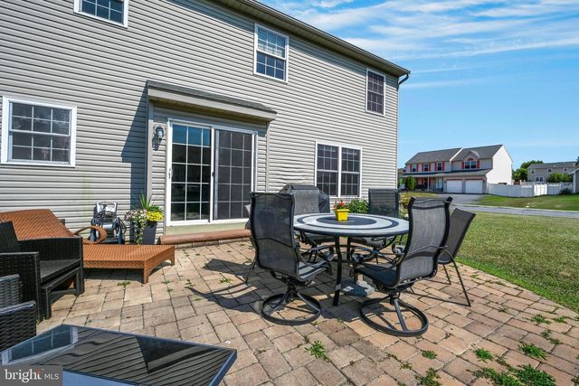 4 OSWEGO LN, Reading, PA 19605