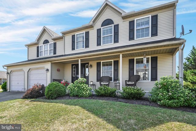 4 OSWEGO LN, Reading, PA 19605