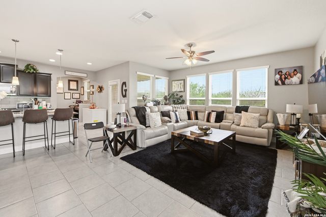 6813 CONCHO CRK, Schertz, TX 78108