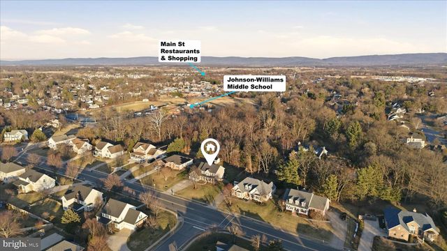 220 HERMITAGE BLVD, Berryville, VA 22611