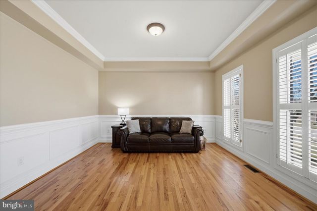 220 HERMITAGE BLVD, Berryville, VA 22611