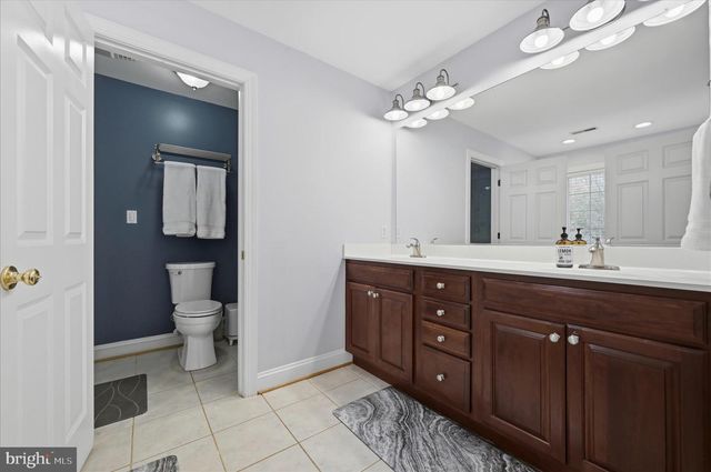 220 HERMITAGE BLVD, Berryville, VA 22611