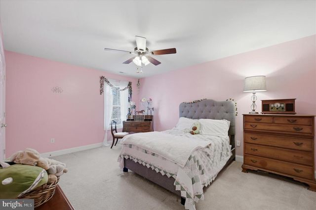 220 HERMITAGE BLVD, Berryville, VA 22611