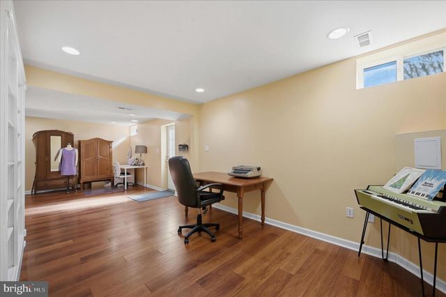 220 HERMITAGE BLVD, Berryville, VA 22611