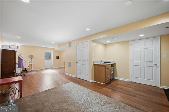 220 HERMITAGE BLVD, Berryville, VA 22611