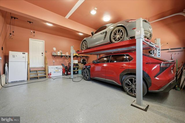 220 HERMITAGE BLVD, Berryville, VA 22611