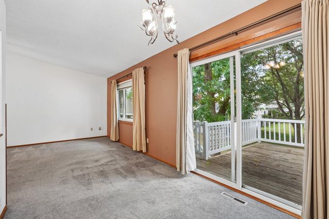 412 Whispering River Lane, Farmington, MN 55024