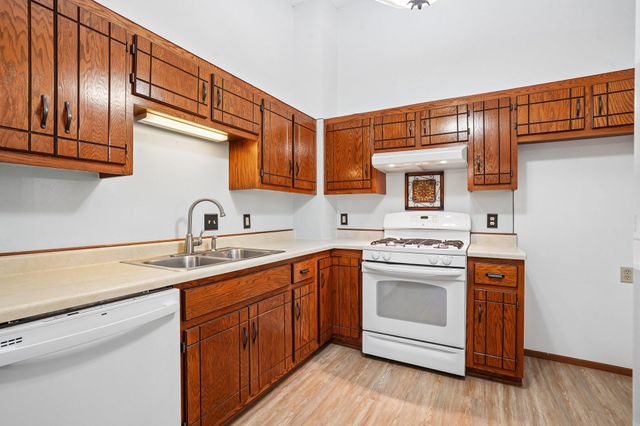 412 Whispering River Lane, Farmington, MN 55024