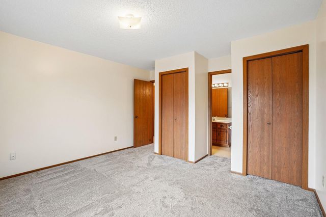 412 Whispering River Lane, Farmington, MN 55024