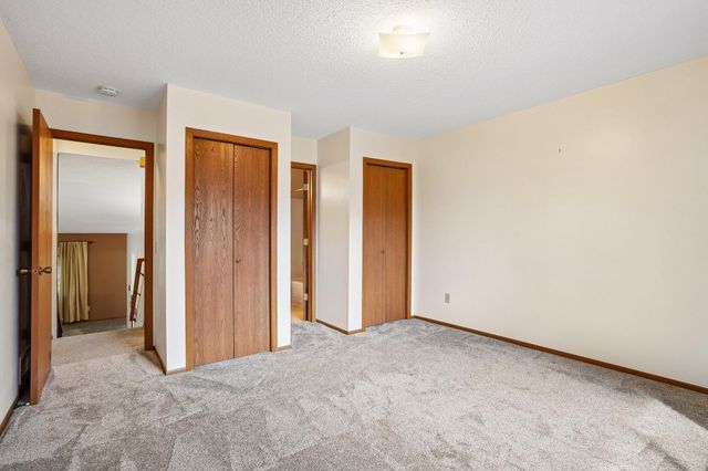 412 Whispering River Lane, Farmington, MN 55024