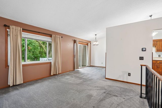 412 Whispering River Lane, Farmington, MN 55024