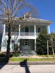 412 Johnson Street A, New Bern, NC 28560