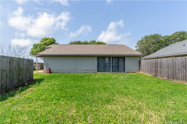 1847 Fox Run Drive 1 & 2, Lake Charles, LA 70605