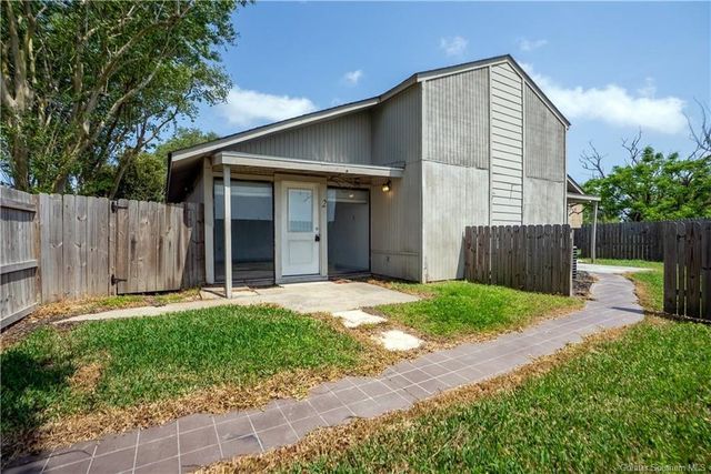 1847 Fox Run Drive 1 & 2, Lake Charles, LA 70605