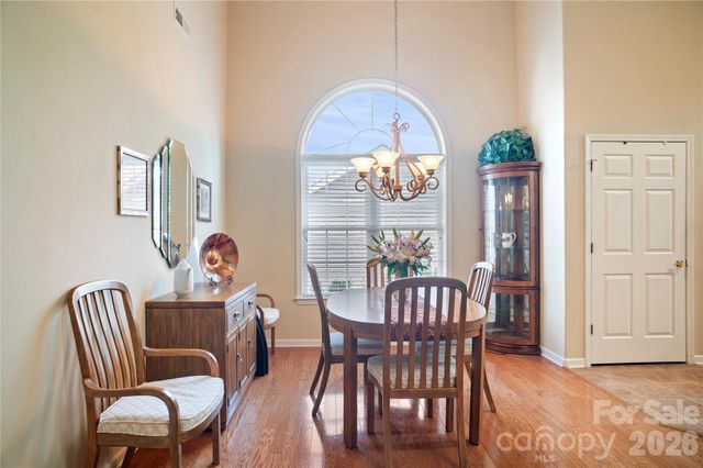 13 Stonebridge Drive, Asheville, NC 28805