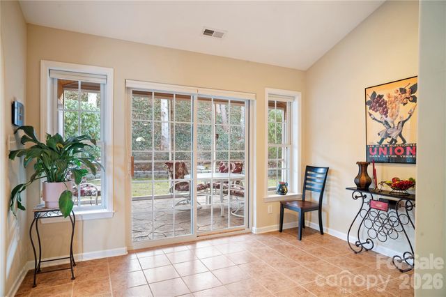 13 Stonebridge Drive, Asheville, NC 28805