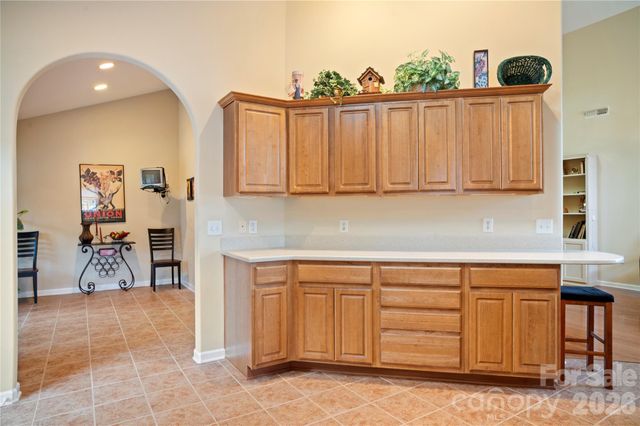 13 Stonebridge Drive, Asheville, NC 28805